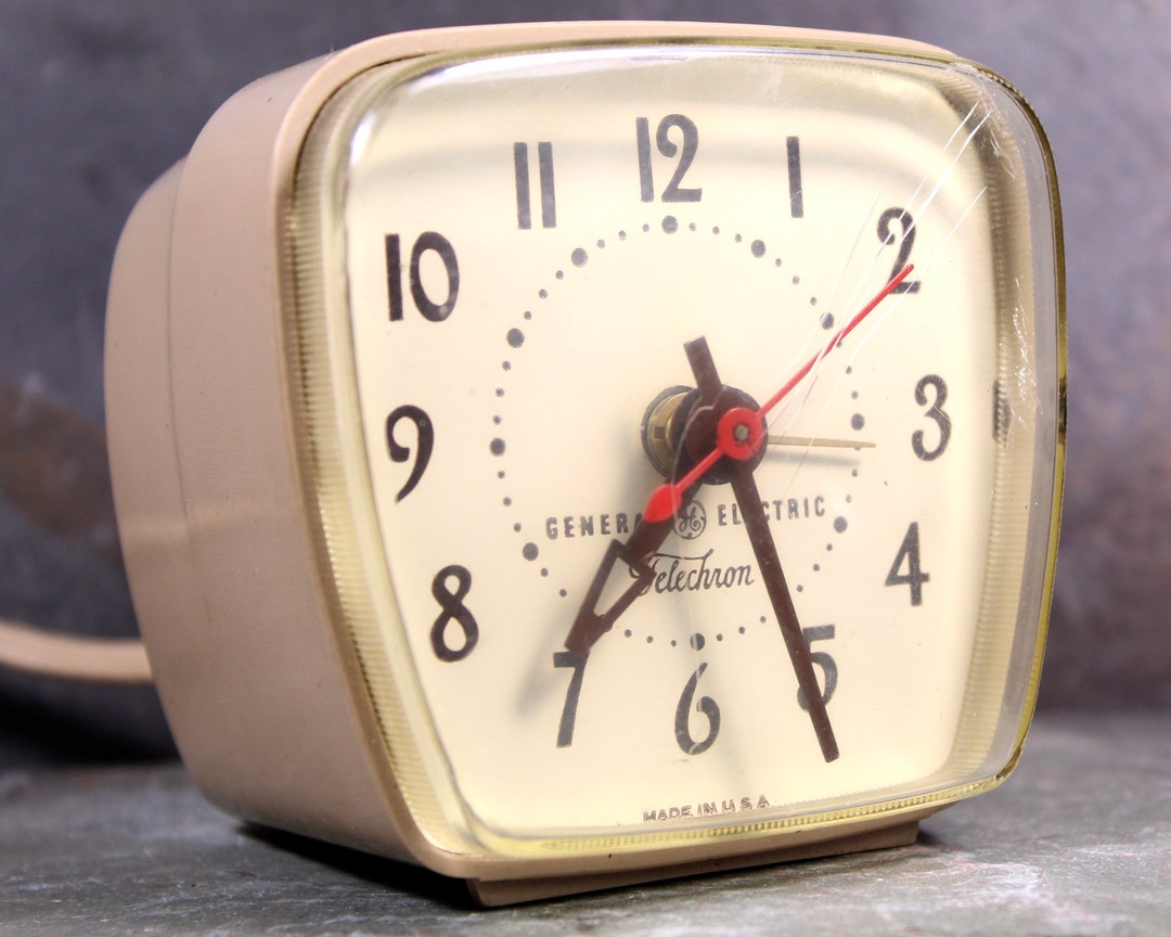 Midcentury GE Alarm Clock Vintage Beige mod Etsy