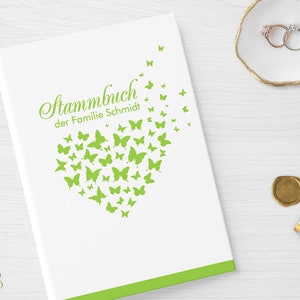 Stammbuch der Familie | Butterfly Heart Hellgrün | Hardcover mit Ringmechanik, inklusive Register | personalisiert Name Datum | Grün Gruen