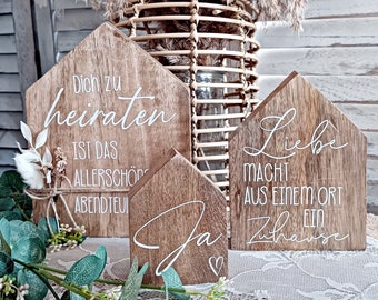 Set of 3 wooden houses personalized for a wedding, table decoration wedding, wooden houses with saying, wedding gift, gift for couples