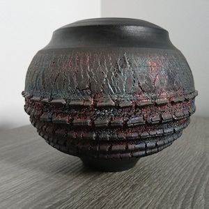 Vintage Studio Art Pottery Bulbous Vase Raku Japanese Style Metallic Signed