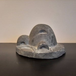 Vintage Signed Aardvark 1972 Canada Stone Carved Igloo Figure