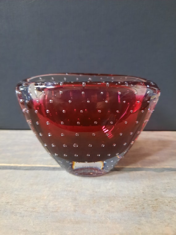 Vintage 60s Vicke Lindstrand for Kosta Boda Bubble Encased Red