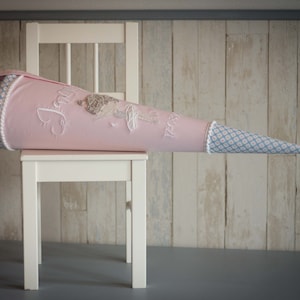 Cornet d'école biologique / cornet de sucre « Ballerine » pour la rentrée scolaire avec un nom