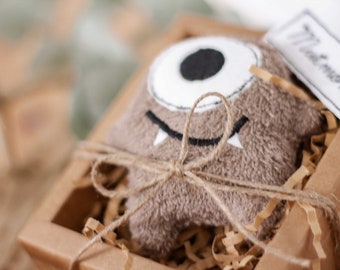 Courage monster - Courage monster - Monsterle - Little courier - Little monster - Monster made of organic cotton - Courage gift