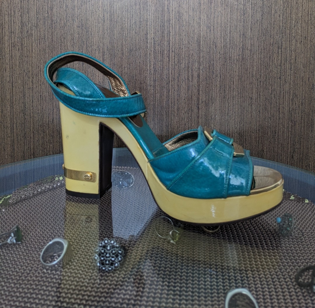 marc jacobs platform heels