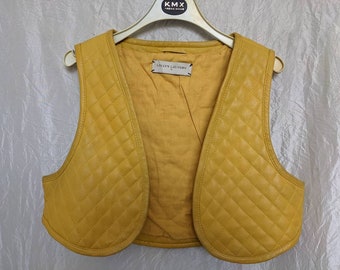 Lollys Laundry small vest Quilted leather jacket Quilted leather vest Yellow leather vest Western style Boho style Made in Den Mark Size L