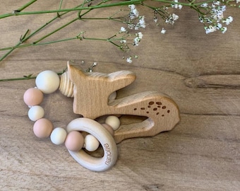 Holz Greifling Ring Baby Kette Beißring Reh Kitz,  mit Holzperlen, Silikonperlen, Holzreh, Holzgreifring, hochwertigem Satinband - nanolie