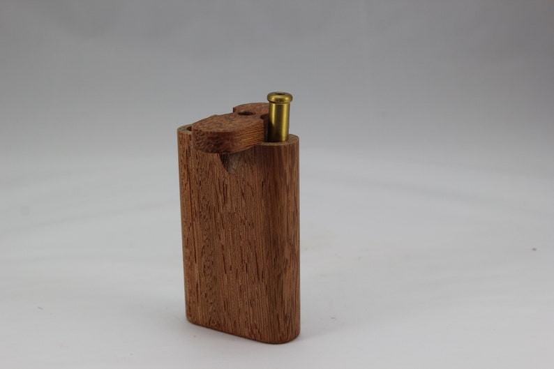 3 Speckle Wood Dugout Twist Top With Gold Aluminum Bat