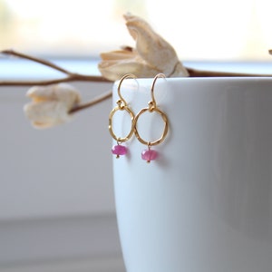 KARMA CIRCLE RUBELLITE | Earrings hammered from 14k gold-filled Circle 925 silver 24k gold-plated | Pink tourmaline faceted | Balance | pink