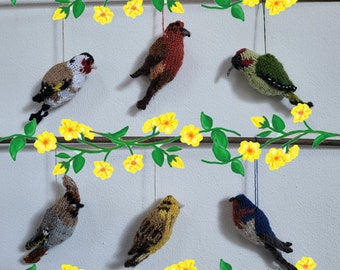 Bright birds (knitting pattern)