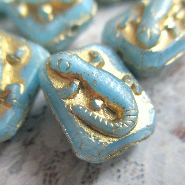 Lizard 4 exclusive Bohemian glass beads 12 x 10 mm ice blue silk gold-colored finish center bead original Czech beads rarity lizard