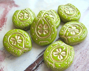 2 exclusive Bohemian glass beads horseshoe 21 x 18 mm lucky clover avocado opaque gold-colored finish original czech beads Boho lucky symbols