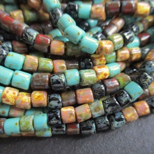 1 filo lungo 50 cm Rocailles 4 mm Tubi Multi Picasso Mix invecchiati perline originali ceche Bugle ca. 130 + perline mix di colori turchese verde rosso naturale