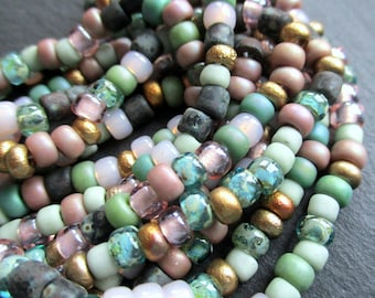 1 long strand 50 cm Rocailles 6/0 Miyuki Matsuno Czech Seed Beads Picasso Bugle Beads Mix Succulents approx. 170 + beads green rose black