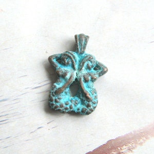 Schmuckanhänger Mermaids 22 x 17 mm green Patina Mykonos Beads Kupfer grüne Patina rustikal Boho maritim Ibiza Meerjungfrauen verspielt