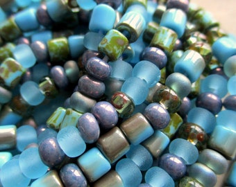 1 langer Strang 50 cm Rocailles 6/0 4 mm Aged Clouded Sky Bugle Picasso Mix original czech Seed Beads ca. 170+ Perlen helltürkis lila aqua