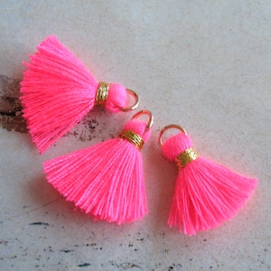 3 mignons petits glands couleur or rose chaud 15 mm glands Boho Ibiza Festival Pendentif ethnique mendiant bijoux textile fournitures de couture