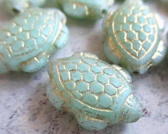 3 exclusive Bohemian glass beads Turtle 18 x 13 mm mint green matt silk opaque gold-colored patina turtle original czech beads Boho