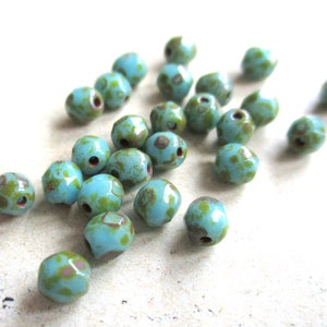 25 Böhmische Glasperlen 4 mm türkisblau opak Picasso Finish original czech beads facettierte Glasperlen Ethno Boho Glasperlenschmuck