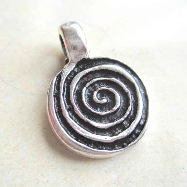 Metallanhänger Spirale altsilberfarben 16 x 22 mm Anhänger silberfarben geschwärzt Schnecke Ethno Ethnoschmuck Boho Festival Bettelschmuck