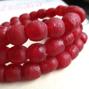 6 vecchie perle di vetro 10 - 11 mm rosso ciliegia vetro riciclato Ghana Krobo perline perline di vetro africane rotonde gioielli etnici etnici