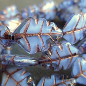 2 perle grandi foglie di vetro 17 x 12 mm blu ghiaccio opale finitura bronzo antico perline originali ceche foglia di quercia braccialetto di perline gioielli