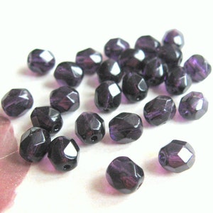 25 Böhmische Glasschliffperlen 6 mm dunkles lila original czech beads facettierte Glasperlen Boho