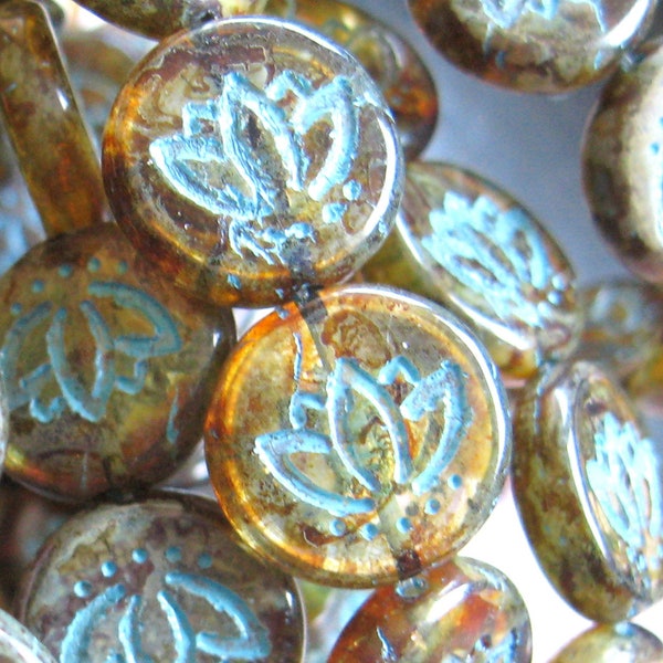 Lotus Flower 4 exclusive Böhmische Glasperlen 14 mm amber Picasso Finish turquoise wash Coins Centerperle geprägt original czech beads