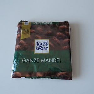 Monedero...hecho de tu chocolate favorito...idea regalo...monedero...reciclado...mujer