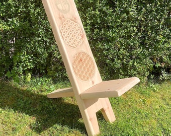 Silla fabricada en madera de pino con flor de la vida y árbol de la vida. Tallado a mano, recarga tus pilas, Ralaxen,