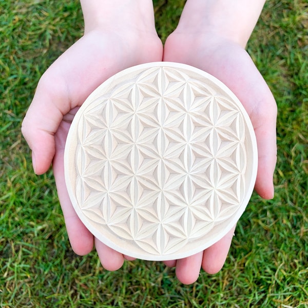 Hand carved flower of life made of wood - untreated, wooden flower of life, wood art, wood carving, esotericism, yoga, wood carving,