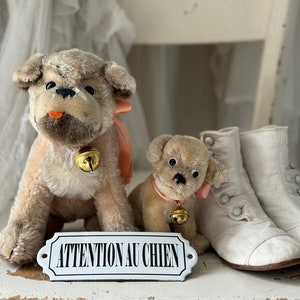 モップス＆カンパニー: 古いヴィンテージのおもちゃの犬子犬プーチ「モプシー」フレンチ ブルドッグ 2 個 (2x) のセット |オリジナルのシュタイフ ドイツ ±1950 ～