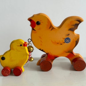 RARE Vintage wooden toy chickens ducks chicks on wheels rotary animal Orig. GECEVO and FÜLEK 1 piece per purchase Erzgebirge Germany 1950 image 10