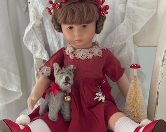 Vintage Käthe Kruse XII doll, 47 cm, "Dorle", including old red silk dress, fly agaric mushroom, Steiff terrier dog & Christmas tree | Germany