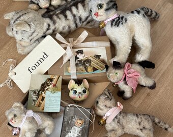 Set Vintage STEIFF Stofftier Mohair Katze Kitty Cat "Mini Tabby" inkl. alter Pappschachtel mit Oblatebild + antikes CDV Foto Katzenkind