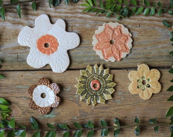 5 blossoms, flowers, ornament, garden fence, arbor, screw on, garden ceramics, garden decoration