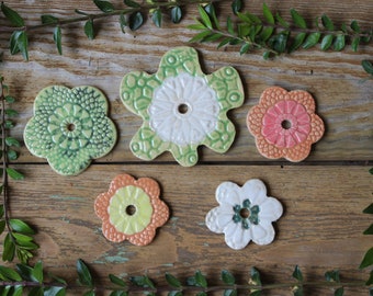 5 blossoms, flowers, ornament, garden fence, arbor, screw on, garden ceramics, garden decoration