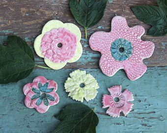 5 blossoms, flowers, ornament, garden fence, arbor, screw on, garden ceramics, garden decoration