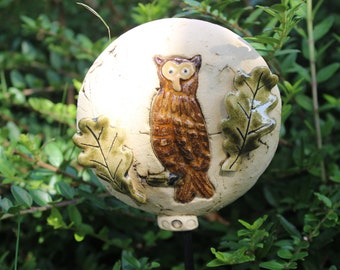 Discus with owl and leaves, garden stake, garden ceramics, garden decoration, flowerbed