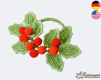 Crochet pattern holly wreath • Renirumi