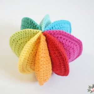 Crochet pattern rainbow ball Renirumi image 4