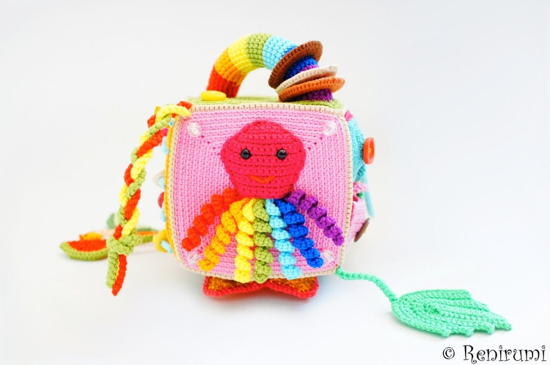 crochet pattern activity cube game dice Renirumi image 6