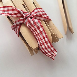 Set of 10 vintage wooden clothespins with round heads