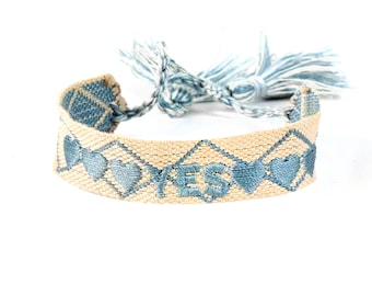Bracelet YES in light blue, cream