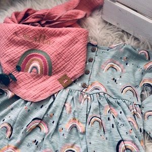 Musselin Tuch für Kinder Halstuch mit Regenbogen personalisiert mit Namen Bild 8