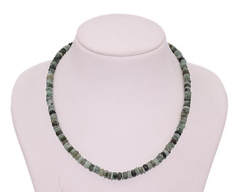 Emerald green necklace emerald green rondelle, lobster clasp gold plated 18 K