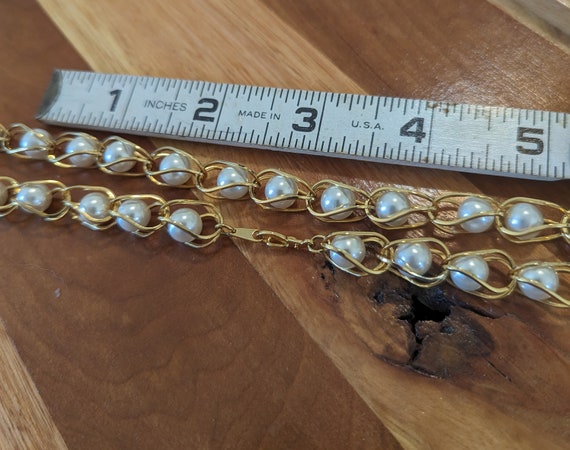 Faux Pearl and Goldtone Necklace - image 5