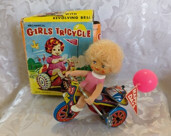 Mechanical Girls Tricycle Happy Days Wind Up Toy