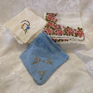 Vintage Floral Ladies Handkerchiefs Lot of 3