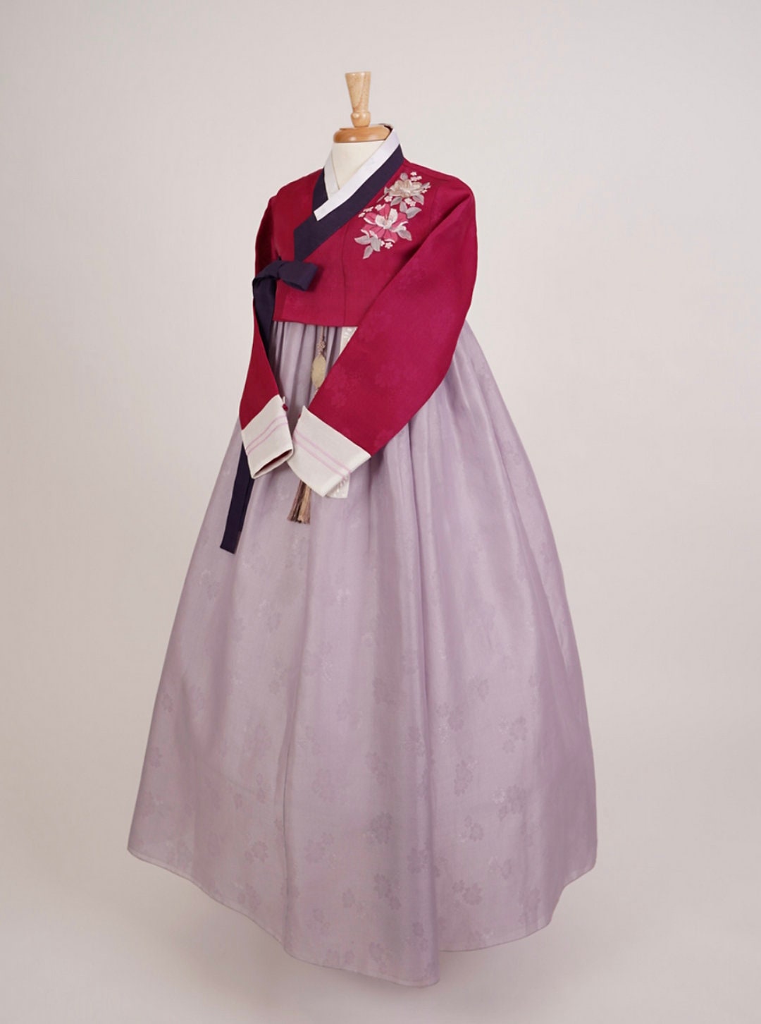 【大幅値下げ！】ピカチュウ 韓服 Hanbok Edition III & IV Hanbok Rental _ W23.fuchsia - Etsy